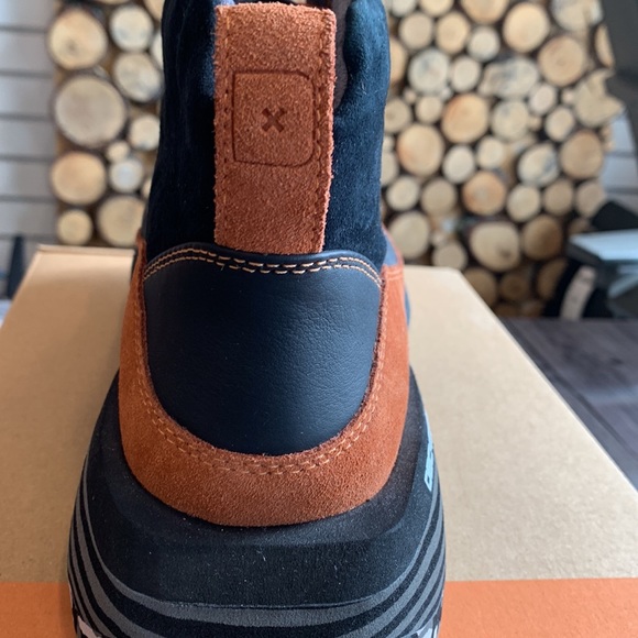 NWT Deckers X Lab Mens Boot - Picture 5 of 5